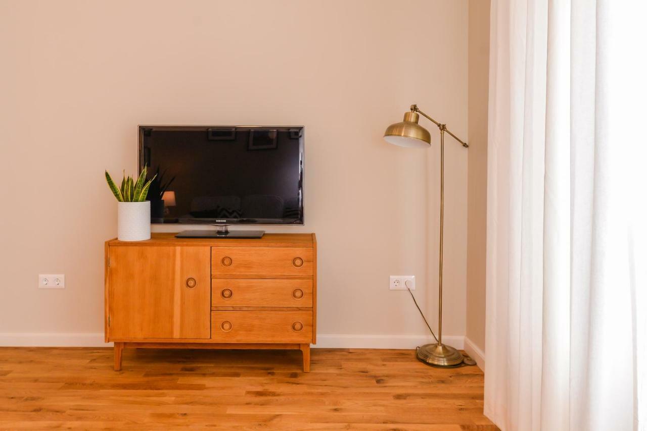 Cо́Coellie - Aesthetic 2Bd Apt Near National Palace By Flat Mаnager 소피아 외부 사진