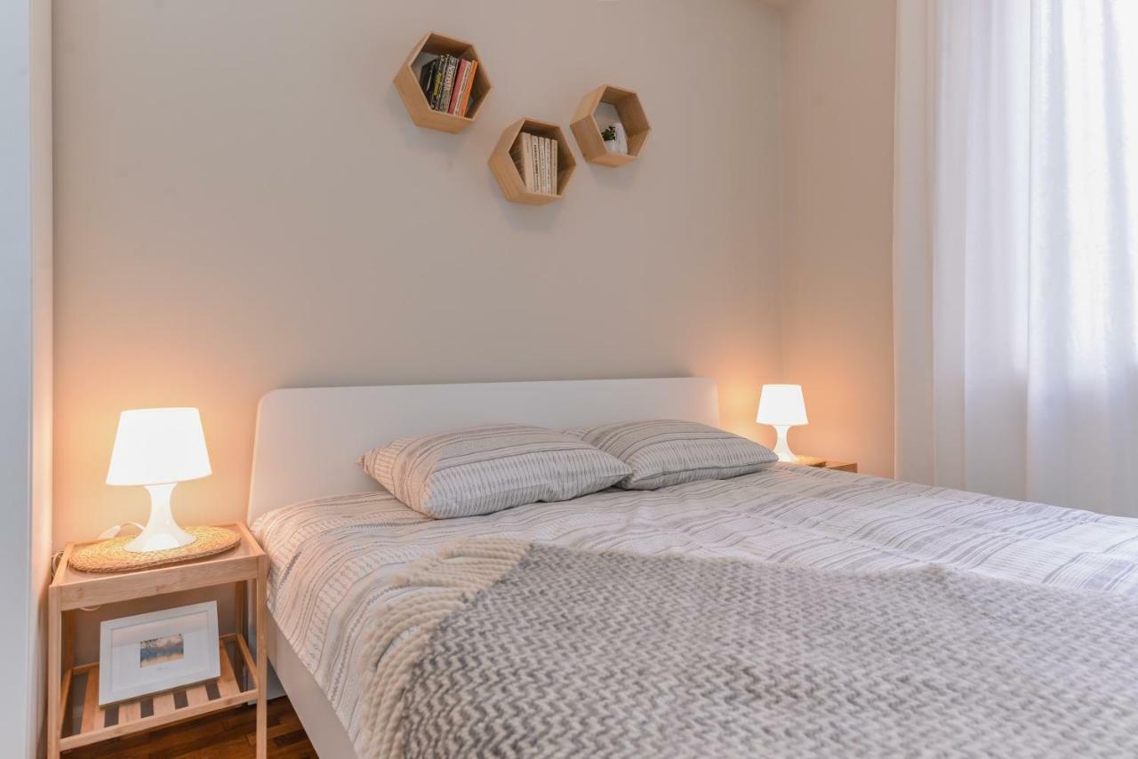 Cо́Coellie - Aesthetic 2Bd Apt Near National Palace By Flat Mаnager 소피아 외부 사진